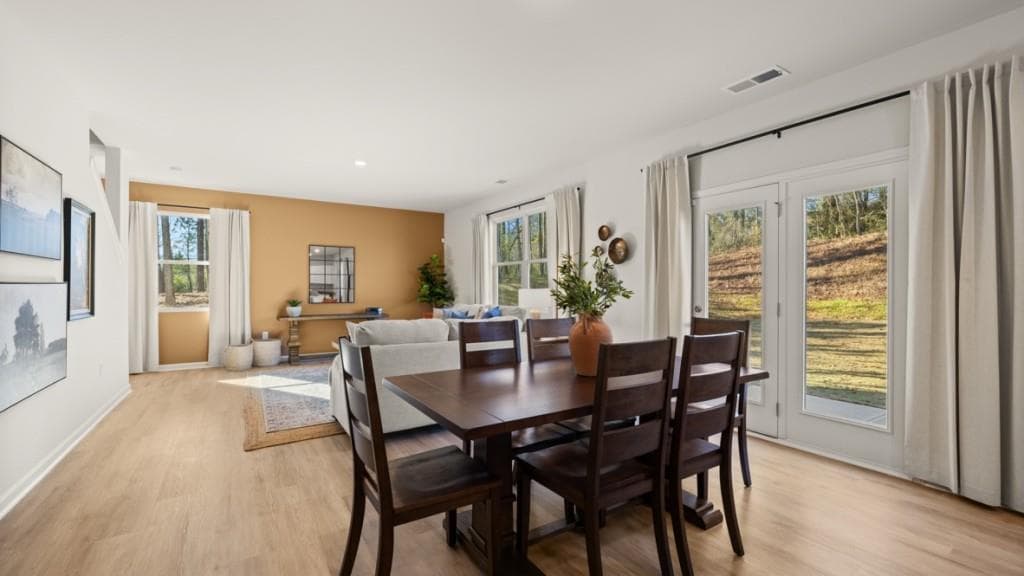 4 bedroom, 3 bathroom, 2,340 sq ft single family residence for sale at 2974 Daxton Lane, Gainesville, GA 30507 — photo 9