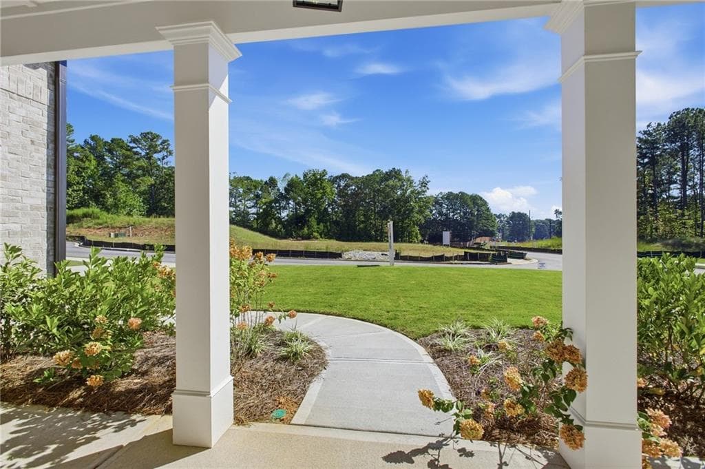 4 bedroom, 4 bathroom, 2,800 sq ft single family residence for sale at 201 Tempo Circle, Ellenwood, GA 30294 — photo 6