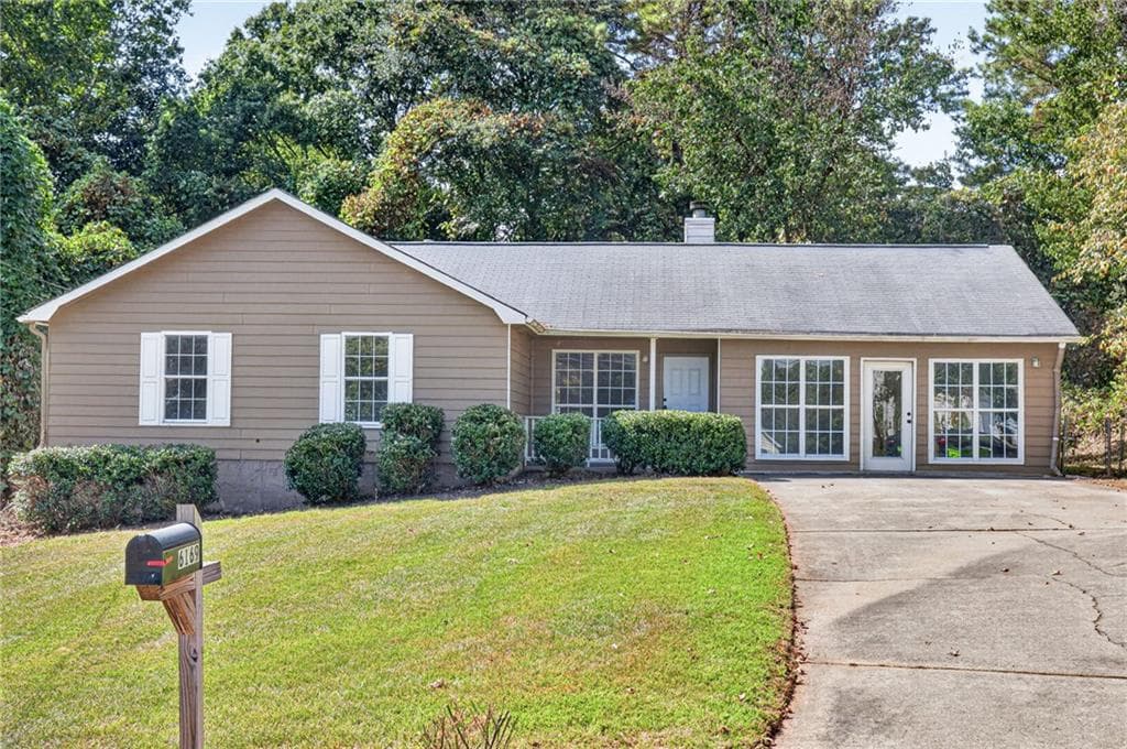 3 bedroom, 2 bathroom, 1,800 sq ft single family residence for sale at 6169 Fay Court, Rex, GA 30273