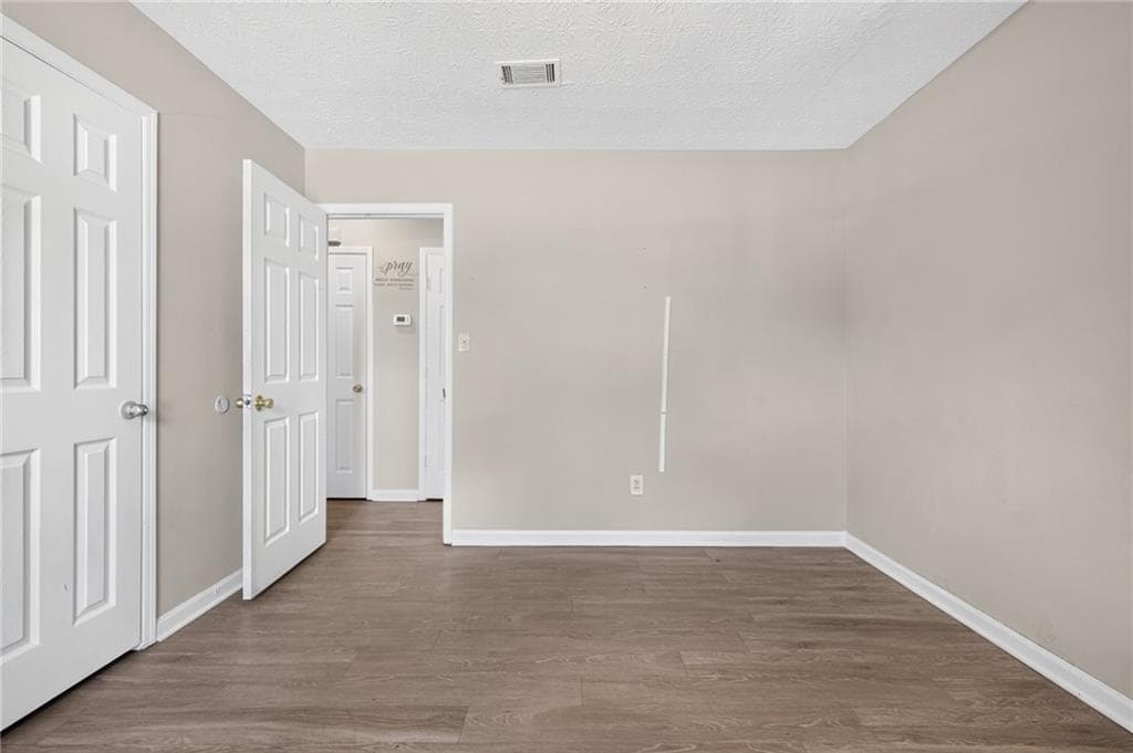 3 bedroom, 2 bathroom, 1,800 sq ft single family residence for sale at 6169 Fay Court, Rex, GA 30273 — photo 10