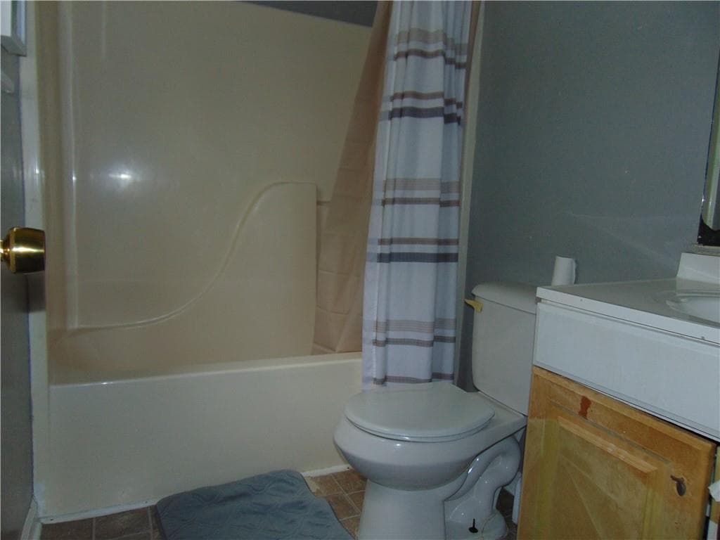 3 bedroom, 2 bathroom, 1,452 sq ft single family residence for sale at 1187 Mannbrook Drive, Stone Mountain, GA 30083 — photo 8