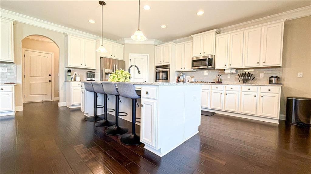 5 bedroom, 4 bathroom, 3,649 sq ft single family residence for sale at 205 Vandalay Way, Locust Grove, GA 30248 — photo 6
