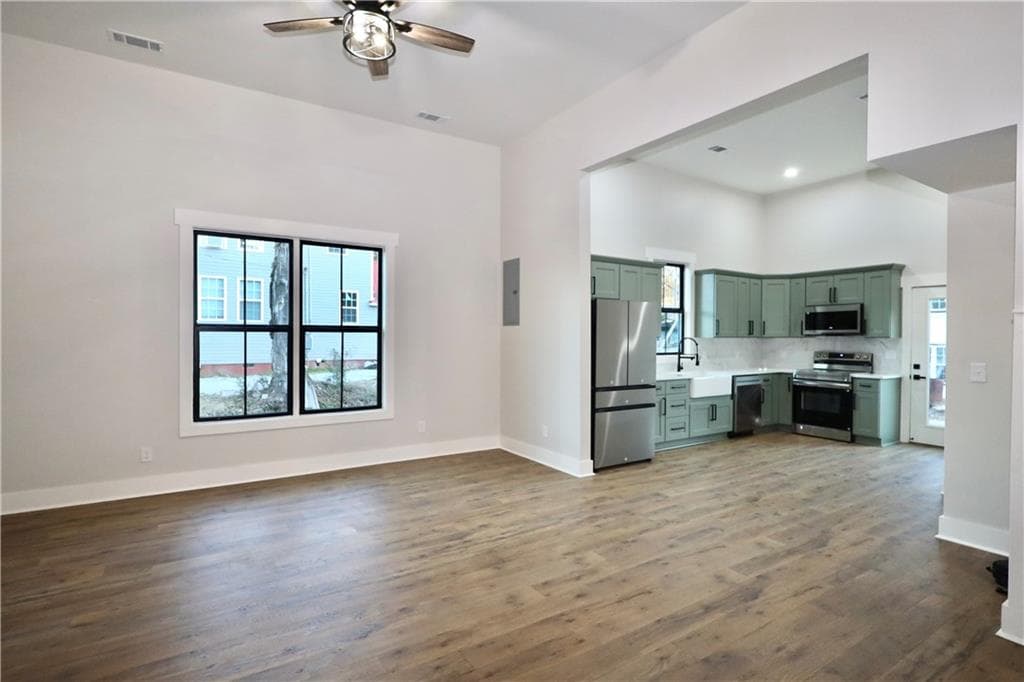 3 bedroom, 2 bathroom, 2,781 sq ft single family residence for sale at 509 College Street, Rockmart, GA 30153 — photo 5