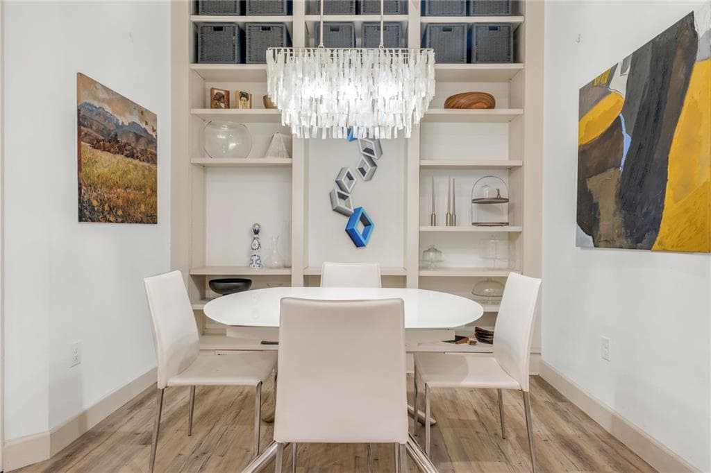 2 bedroom, 2 bathroom, 1,061 sq ft condominium for sale at 711 Cosmopolitan Drive 150, Atlanta, GA 30324 — photo 6