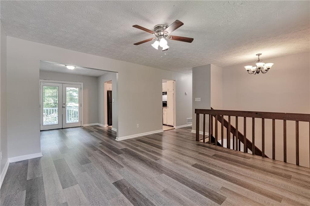 6 bedroom, 3 bathroom, 2,734 sq ft single family residence for sale at 5322 Scarbrough Round, Stone Mountain, GA 30088 — photo 5