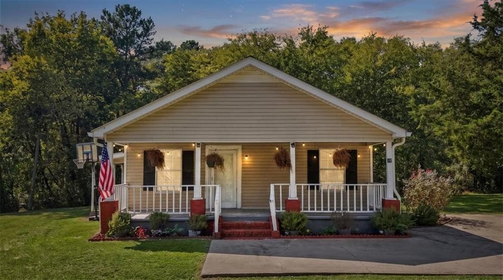 2 bedroom, 1 bathroom, 1,008 sq ft home for sale at 15 Roper Road, Aragon, GA