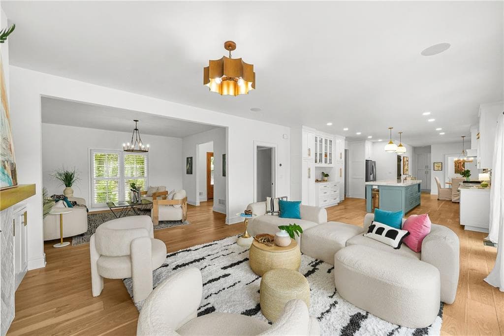 5 bedroom, 5 bathroom, 4,158 sq ft single family residence for sale at 200 Old Mill Court, Fayetteville, GA 30214 — photo 9