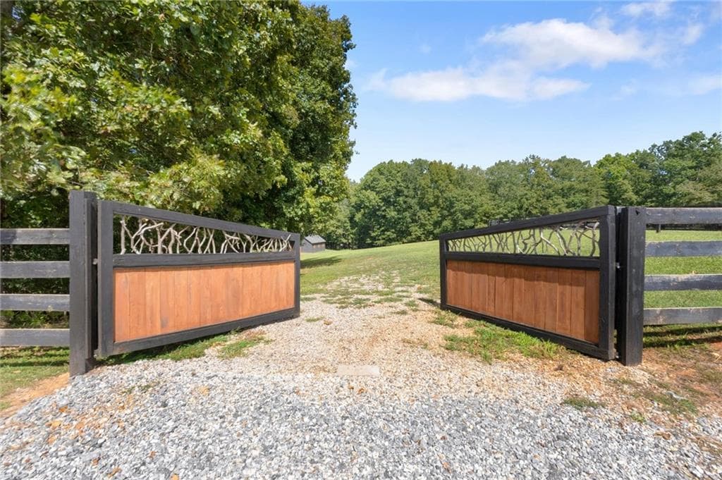6 bedroom, 6 bathroom, 5,765 sq ft single family residence for sale at 120 Grandview Drive, Ball Ground, GA 30107 — photo 9