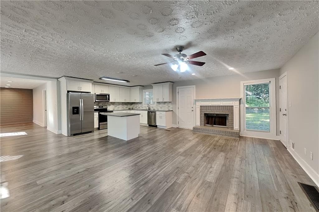 4 bedroom, 3 bathroom, 2,006 sq ft single family residence for rent at 466 Ladora Drive, Dallas, GA 30157 for $2,100 a month — photo 2