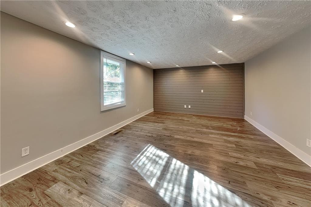 4 bedroom, 3 bathroom, 2,006 sq ft single family residence for rent at 466 Ladora Drive, Dallas, GA 30157 for $2,100 a month — photo 3
