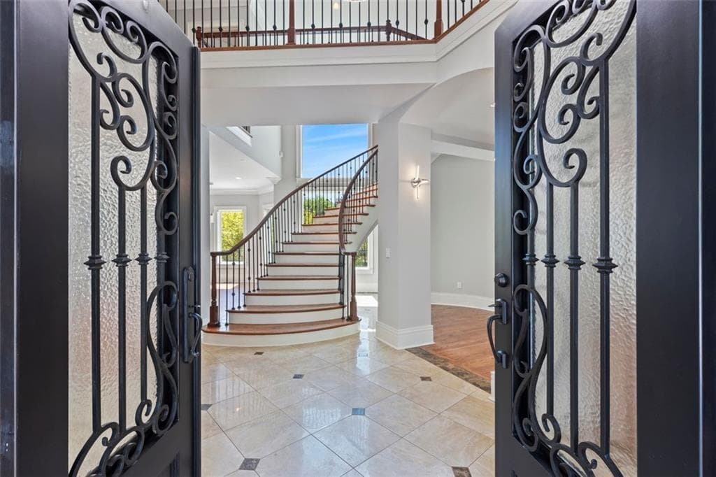 6 bedroom, 8 bathroom, 8,197 sq ft single family residence for sale at 6509 LILY Trail, Fairburn, GA 30213 — photo 3