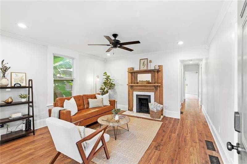 3 bedroom, 2 bathroom, 1,052 sq ft single family residence for sale at 2158 Wingate Street, Atlanta, GA 30310 — photo 4