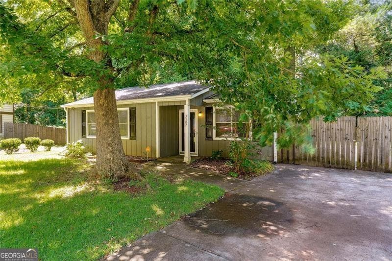 3 bedroom, 2 bathroom, 1,023 sq ft single family residence for rent at 3107 Del Monico Drive, Decatur, GA 30032 for $1,600 a month — photo 1 of 9