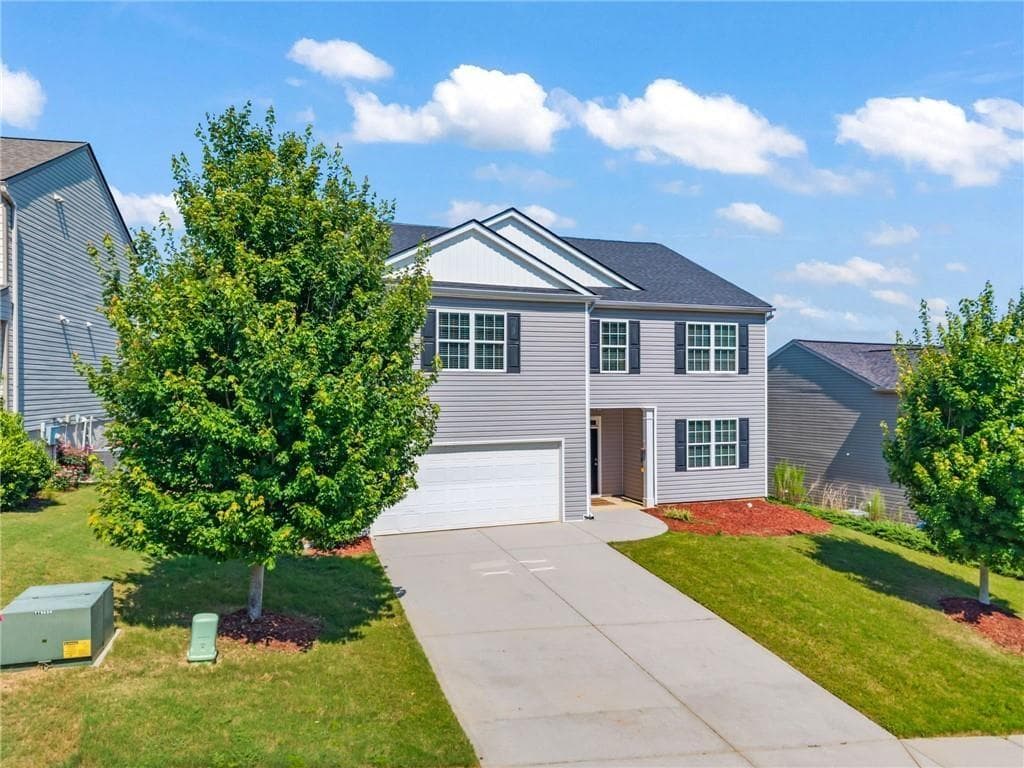 4 bedroom, 3 bathroom, 2,934 sq ft single family residence for sale at 3111 Boxwood Crossing, Gainesville, GA 30507