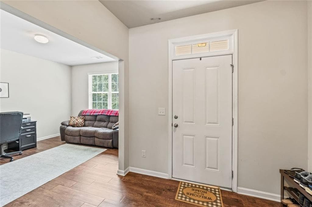 4 bedroom, 3 bathroom, 2,934 sq ft single family residence for sale at 3111 Boxwood Crossing, Gainesville, GA 30507 — photo 5