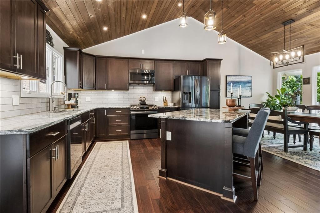 4 bedroom, 3 bathroom, 3,604 sq ft single family residence for sale at 3452 Point View Circle, Gainesville, GA 30506 — photo 7