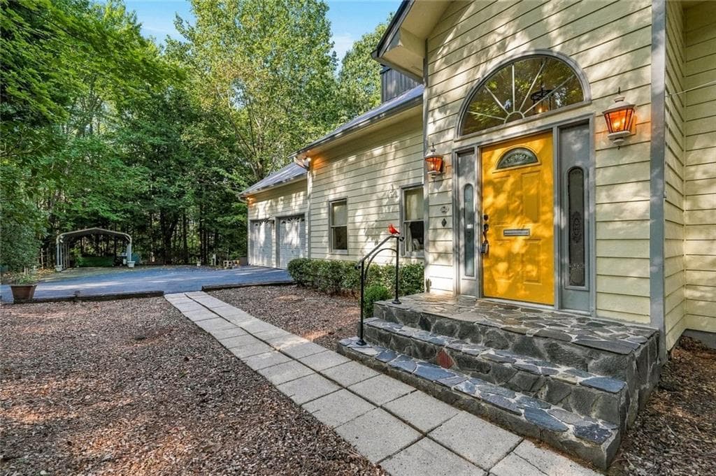 4 bedroom, 4 bathroom, 3,567 sq ft single family residence for sale at 718 Ben Higgins Road, Dahlonega, GA 30533 — photo 3