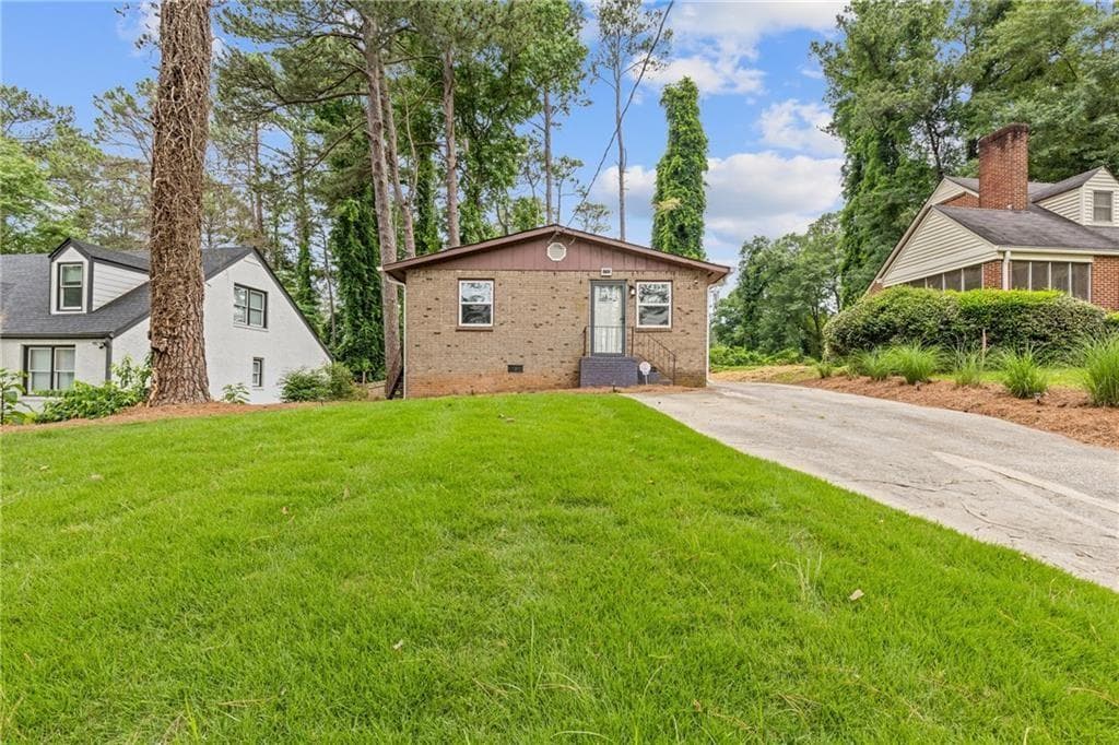 4 bedroom, 2 bathroom, 1,323 sq ft single family residence for sale at 1723 S Alvarado Terrace, Atlanta, GA 30311 — photo 2