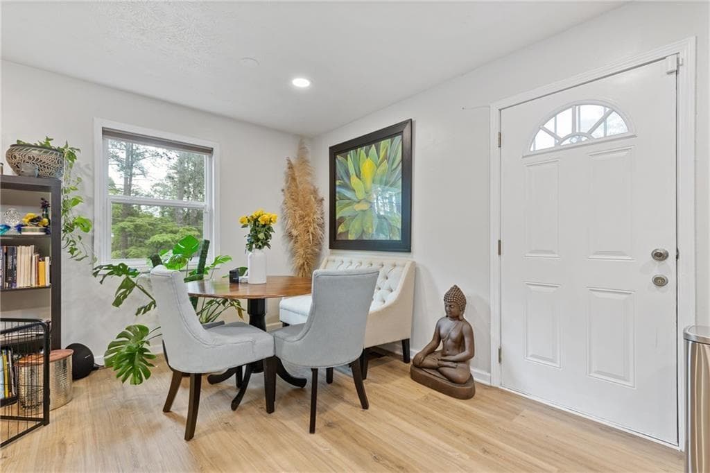 4 bedroom, 2 bathroom, 1,323 sq ft single family residence for sale at 1723 S Alvarado Terrace, Atlanta, GA 30311 — photo 6