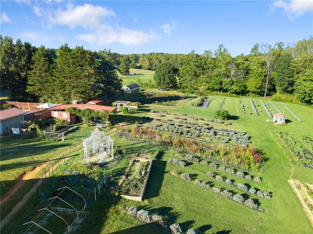 4 bedroom, 3 bathroom, 1,976 sq ft single family residence for sale at 2882 Red Oak Flats Road, Dahlonega, GA 30533 — photo 3