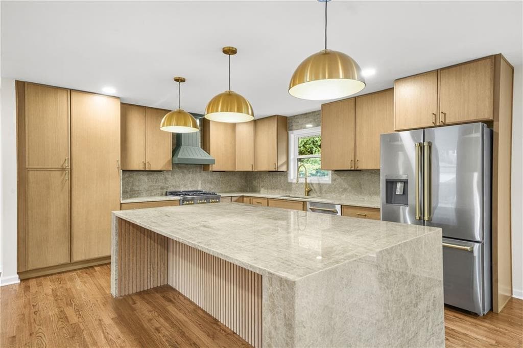 3 bedroom, 3 bathroom, 2,558 sq ft single family residence for sale at 6628 Cherry Tree Lane, Sandy Springs, GA 30328 — photo 9