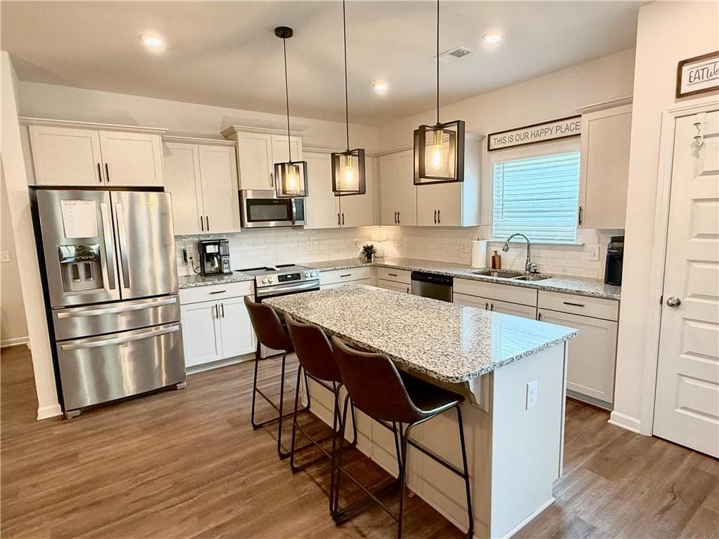 3 bedroom, 2 bathroom, 1,769 sq ft single family residence for sale at 40 Brooke Court, Rome, GA 30161 — photo 2