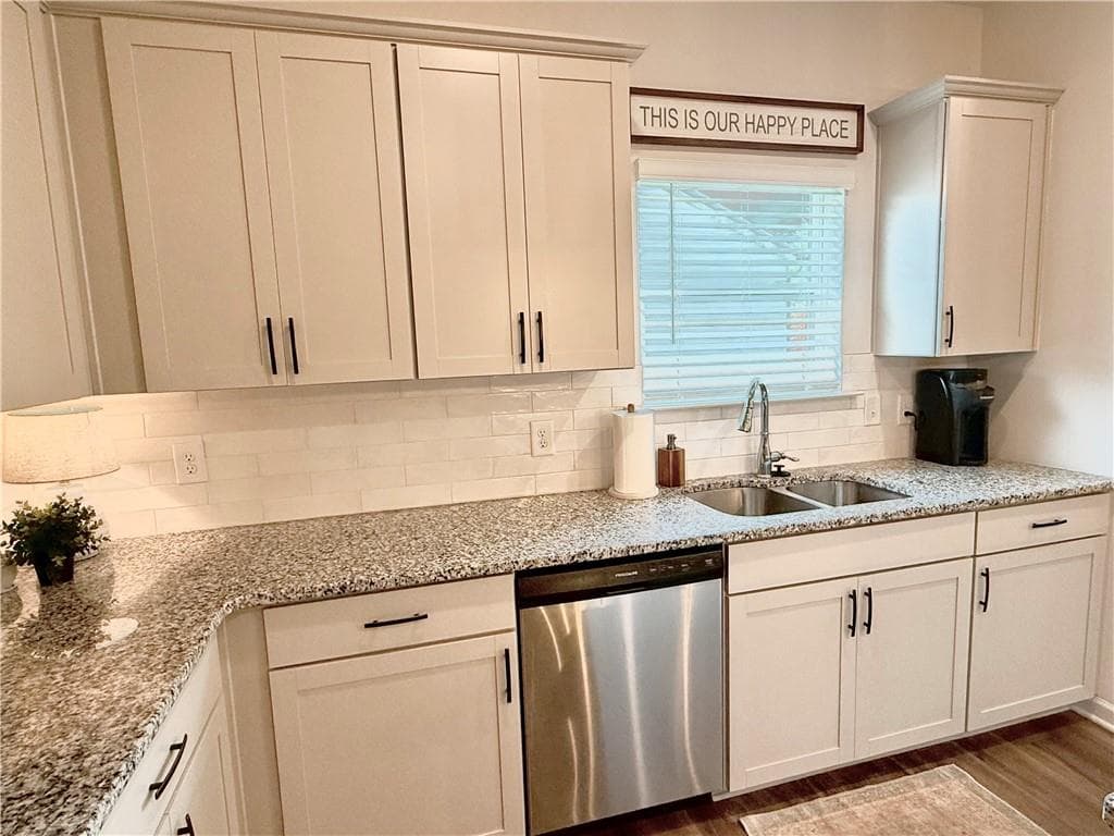 3 bedroom, 2 bathroom, 1,769 sq ft single family residence for sale at 40 Brooke Court, Rome, GA 30161 — photo 9