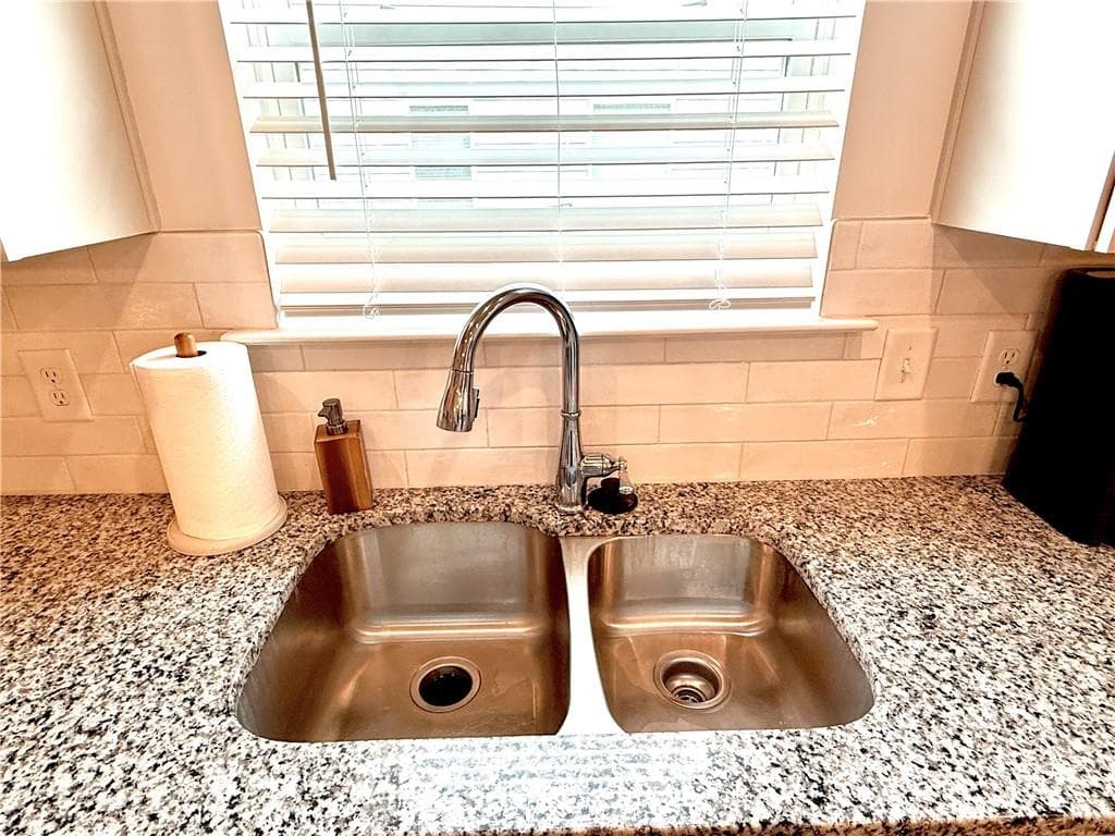 3 bedroom, 2 bathroom, 1,769 sq ft single family residence for sale at 40 Brooke Court, Rome, GA 30161 — photo 10