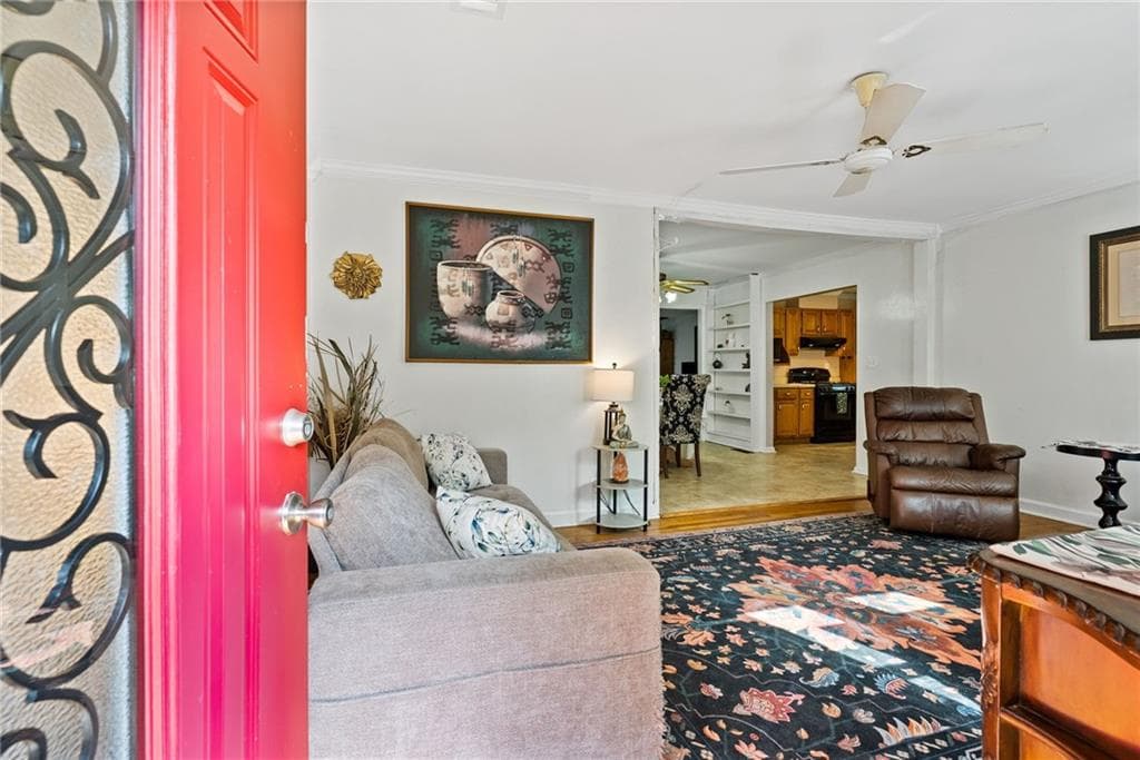 2 bedroom, 2 bathroom, 1,896 sq ft single family residence for sale at 362 Lane Drive, Mableton, GA 30126 — photo 3