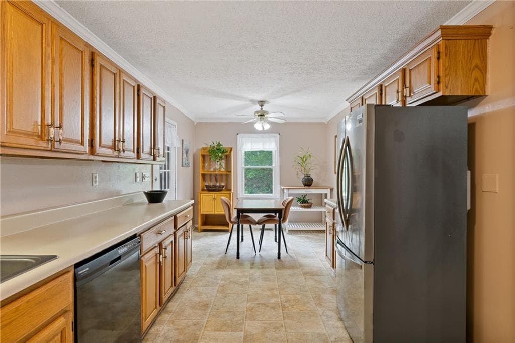 2 bedroom, 2 bathroom, 1,896 sq ft single family residence for sale at 362 Lane Drive, Mableton, GA 30126 — photo 8