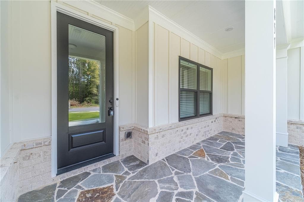 4 bedroom, 4 bathroom, 2,784 sq ft single family residence for sale at 857 Bessie Court, Loganville, GA 30052 — photo 4