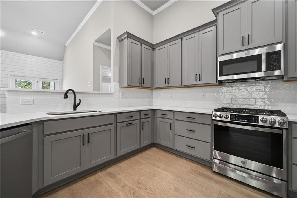 4 bedroom, 4 bathroom, 2,784 sq ft single family residence for sale at 857 Bessie Court, Loganville, GA 30052 — photo 6