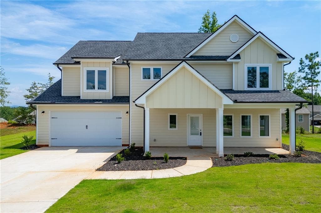 4 bedroom, 3 bathroom, 2,201 sq ft single family residence for sale at 104 Boulder Drive, Toccoa, GA 30577