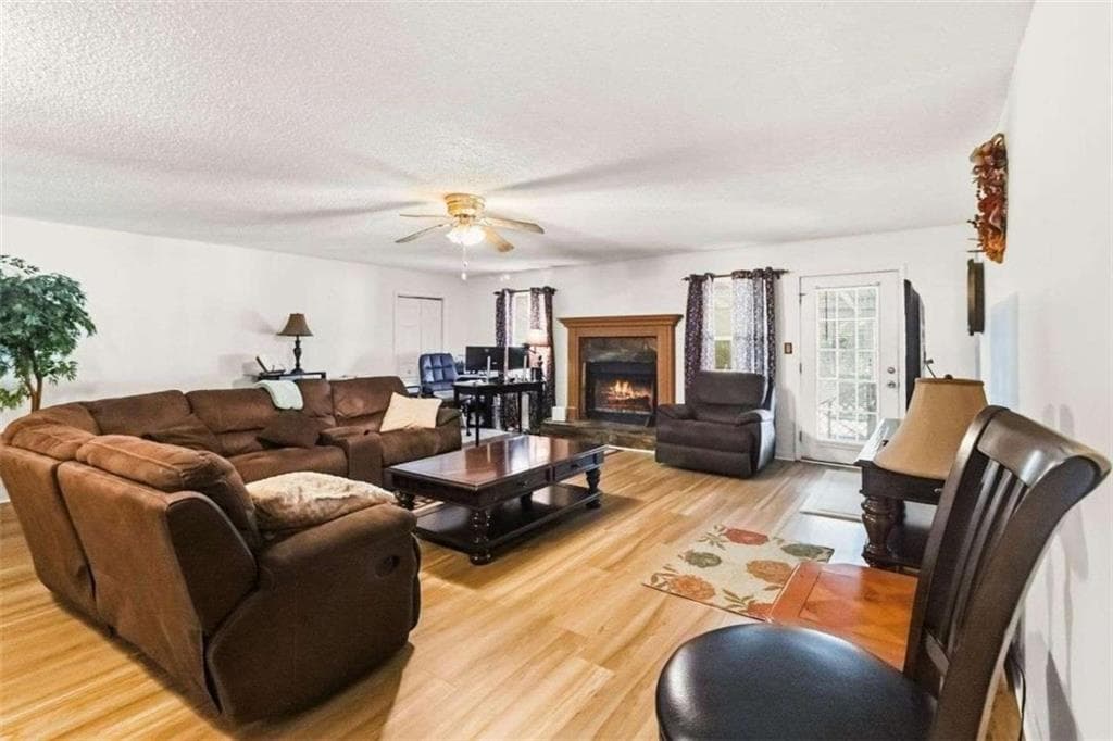3 bedroom, 2 bathroom, 2,622 sq ft single family residence for sale at 25 Jim Alexander Road, Mcdonough, GA 30253 — photo 3