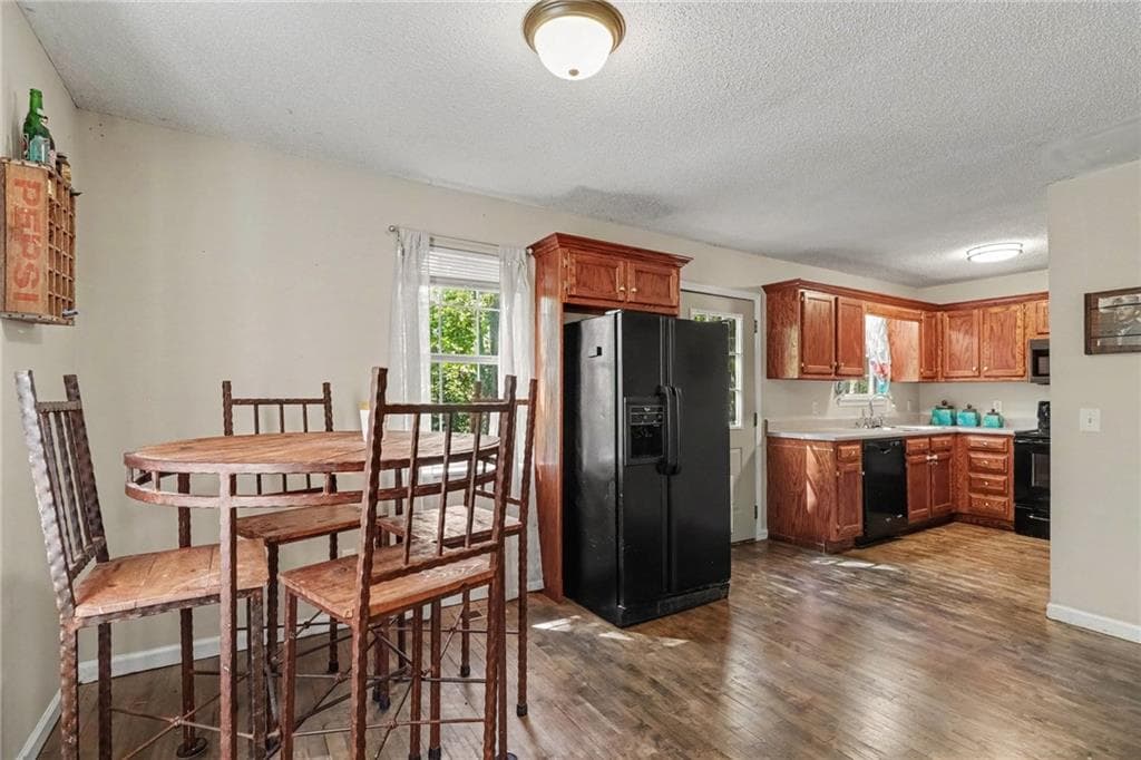 2 bedroom, 2 bathroom, 1,152 sq ft single family residence for sale at 641 Johnson Road SE, Adairsville, GA 30103 — photo 3