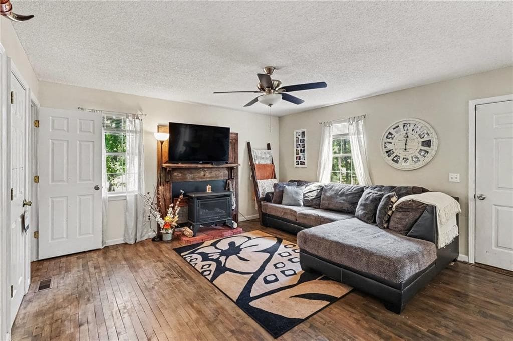 2 bedroom, 2 bathroom, 1,152 sq ft single family residence for sale at 641 Johnson Road SE, Adairsville, GA 30103 — photo 7