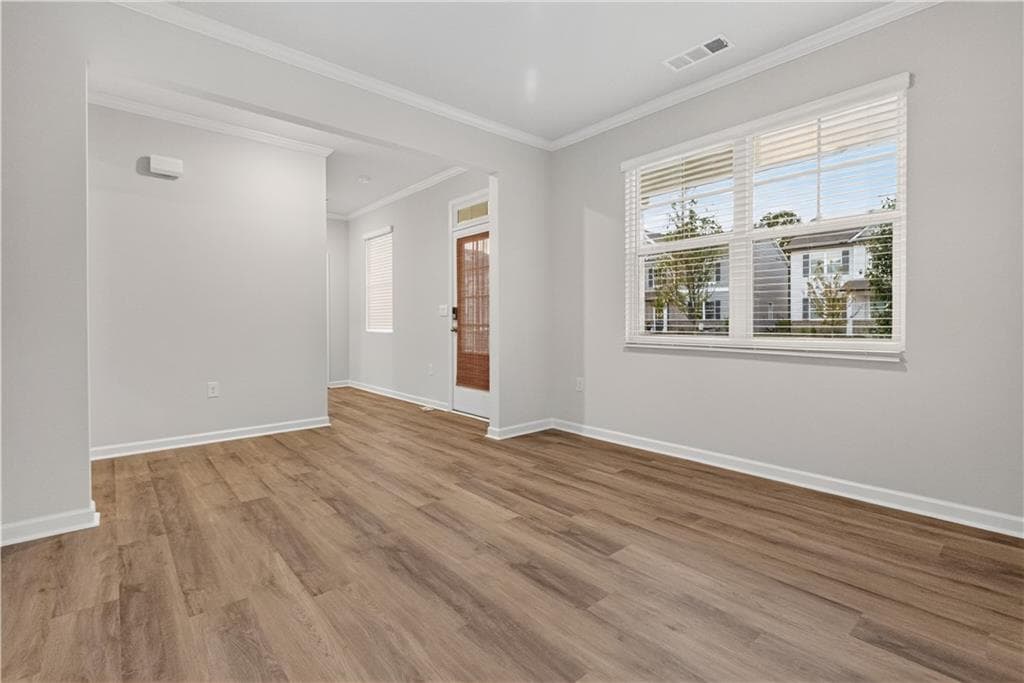 5 bedroom, 3 bathroom, 2,758 sq ft single family residence for rent at 129 King Village, Braselton, GA 30517 for $2,150 a month — photo 3