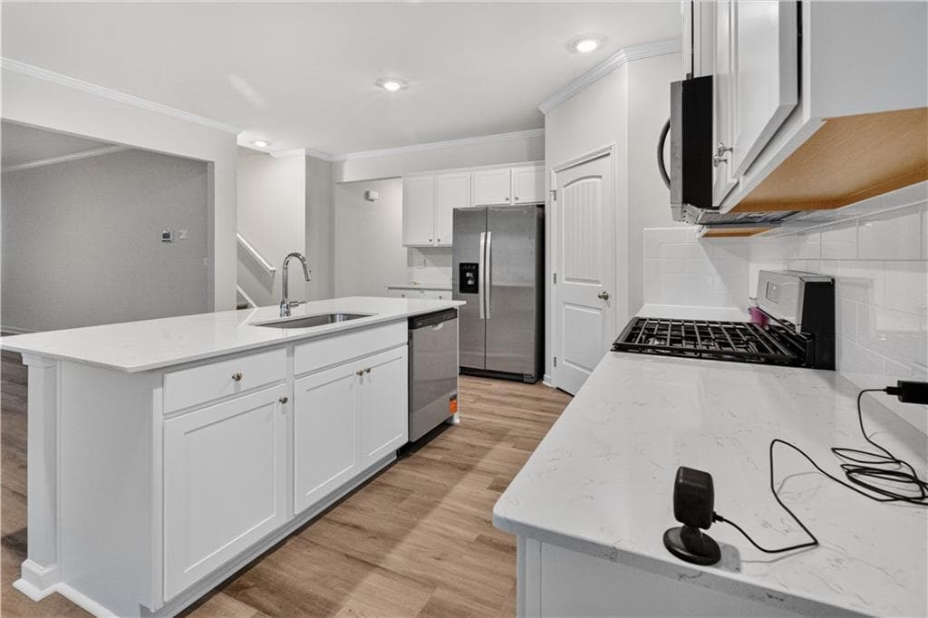 5 bedroom, 3 bathroom, 2,758 sq ft single family residence for rent at 129 King Village, Braselton, GA 30517 for $2,150 a month — photo 6