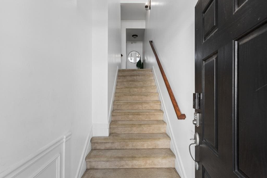 3 bedroom, 4 bathroom, 2,538 sq ft townhouse for sale at 6183 Indian Wood Circle, Mableton, GA 30126 — photo 3