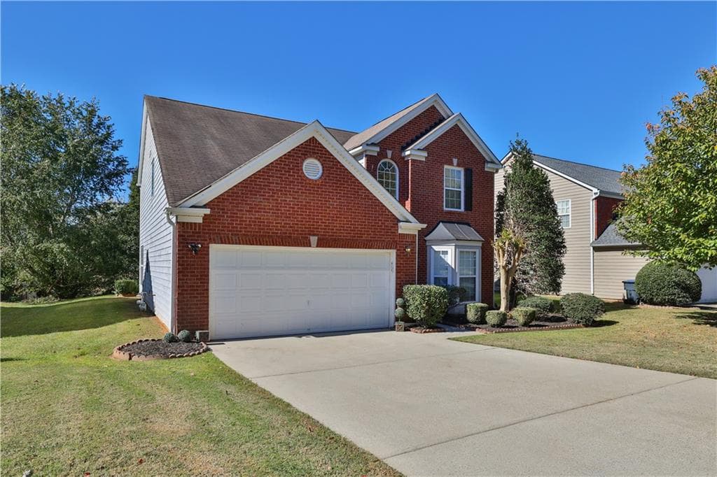 4 bedroom, 3 bathroom, 2,628 sq ft single family residence for rent at 1240 Everwood Drive, Marietta, GA 30008 for $2,695 a month — photo 2