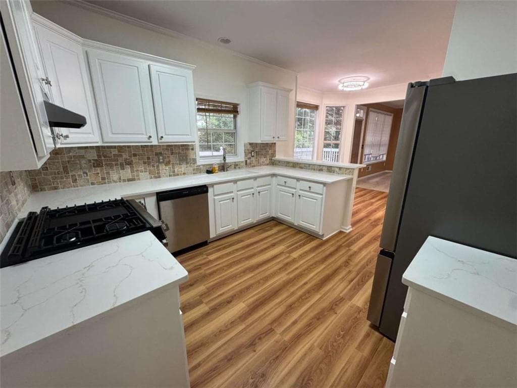 5 bedroom, 4 bathroom, 3,059 sq ft single family residence for rent at 135 Saddle Ridge Way, Fayetteville, GA 30215 for $2,975 a month — photo 8