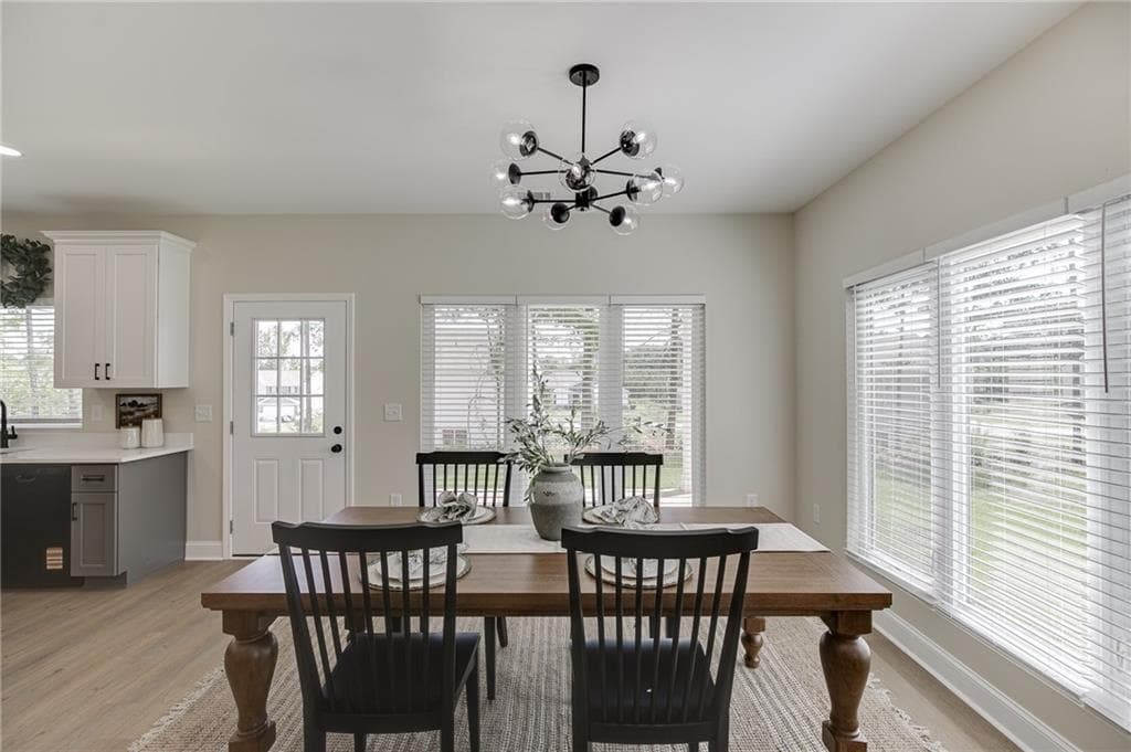 4 bedroom, 3 bathroom, 2,201 sq ft single family residence for sale at 137 Boulder Drive, Toccoa, GA 30577 — photo 10