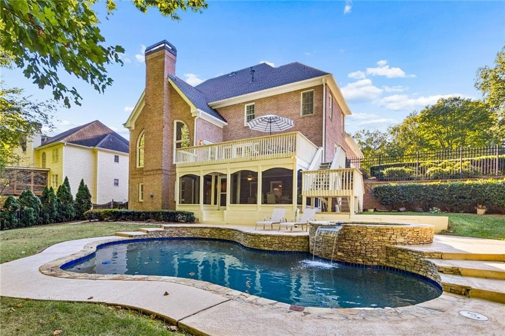 6 bedroom, 5 bathroom, 5,915 sq ft single family residence for sale at 3805 Newport Bay Drive, Alpharetta, GA 30005 — photo 3
