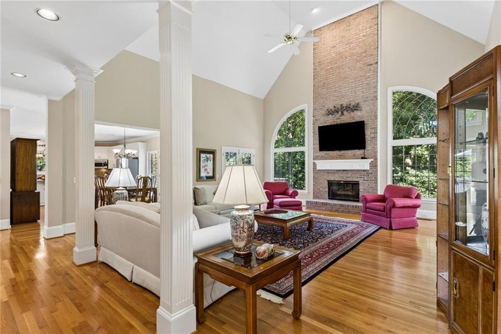 6 bedroom, 5 bathroom, 5,915 sq ft single family residence for sale at 3805 Newport Bay Drive, Alpharetta, GA 30005 — photo 9
