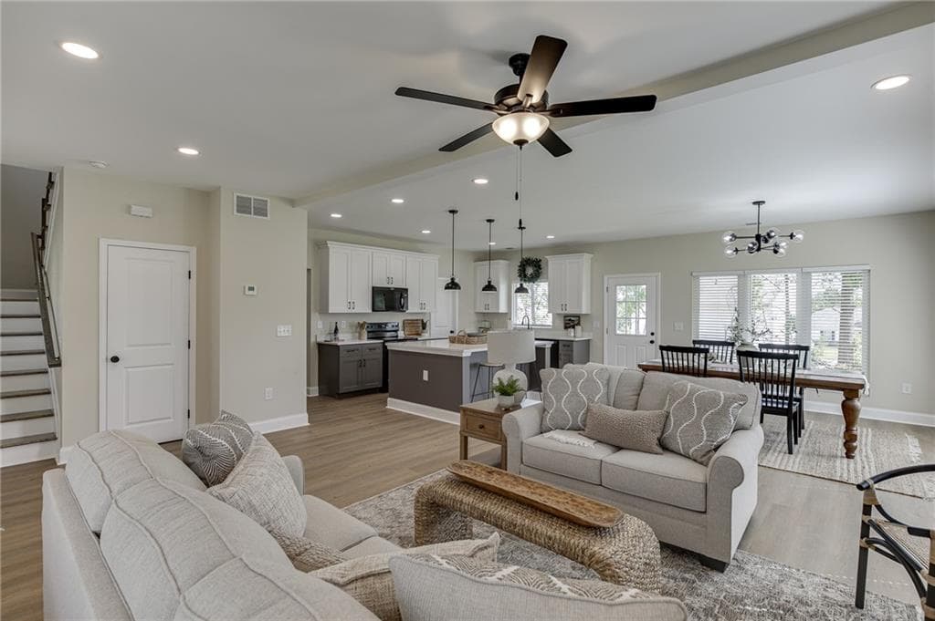 4 bedroom, 3 bathroom, 2,201 sq ft single family residence for sale at 155 Boulder Drive, Toccoa, GA 30577 — photo 9