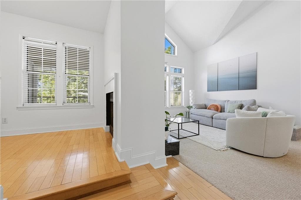 1 bedroom, 1 bathroom, 873 sq ft condominium for sale at 240 Renaissance Parkway 108, Atlanta, GA 30308 — photo 5