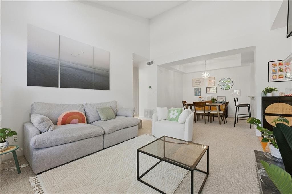 1 bedroom, 1 bathroom, 873 sq ft condominium for sale at 240 Renaissance Parkway 108, Atlanta, GA 30308 — photo 9