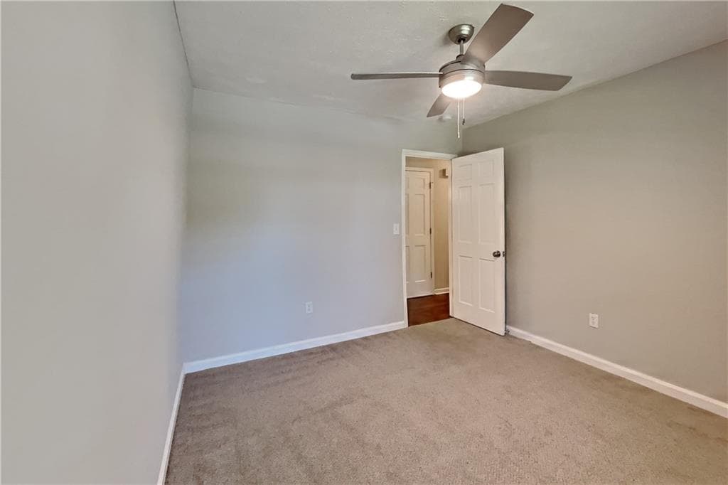 3 bedroom, 2 bathroom, 1,516 sq ft single family residence for rent at 2968 Rolling Green Ridge, Douglasville, GA 30135 for $1,890 a month — photo 10