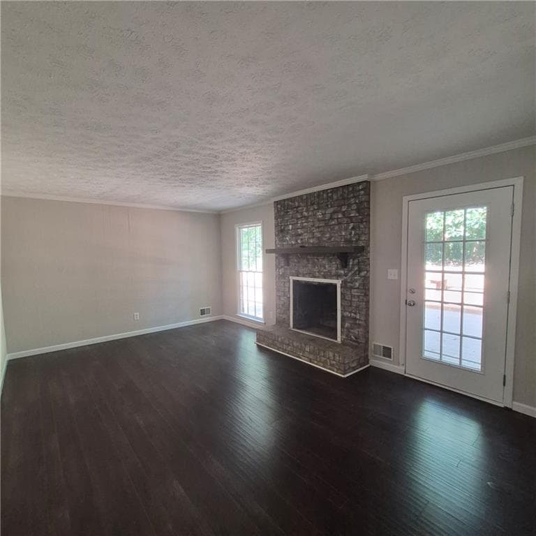 4 bedroom, 3 bathroom, 3,215 sq ft single family residence for sale at 2201 Brookfield Circle, Lawrenceville, GA 30043 — photo 3