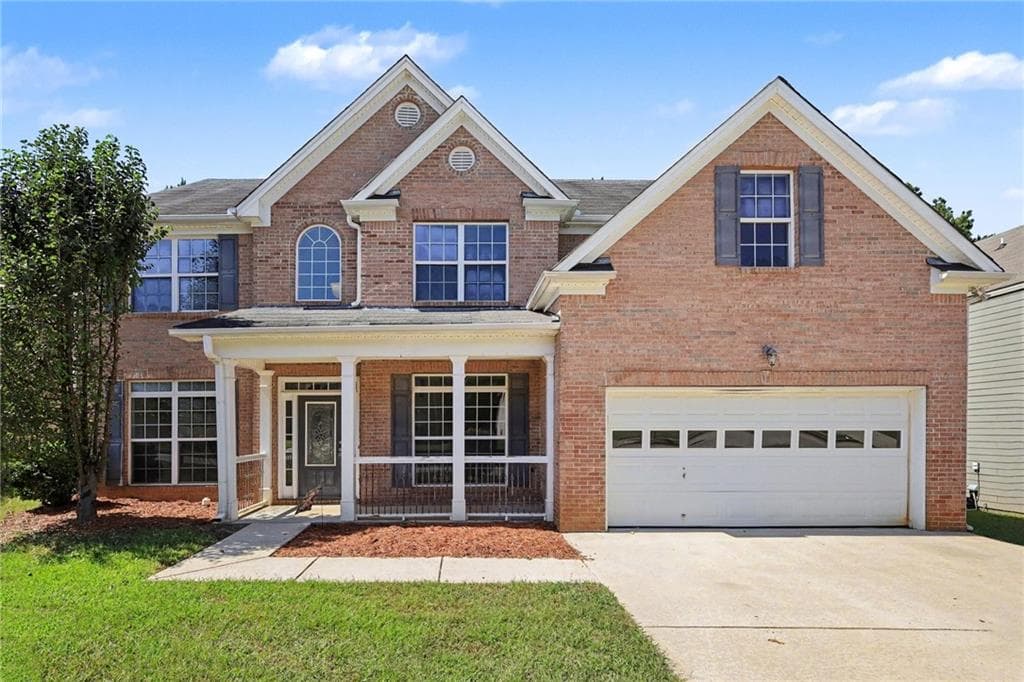 5 bedroom, 3 bathroom, 2,914 sq ft single family residence for sale at 9770 Ivey Ridge Circle, Jonesboro, GA 30238